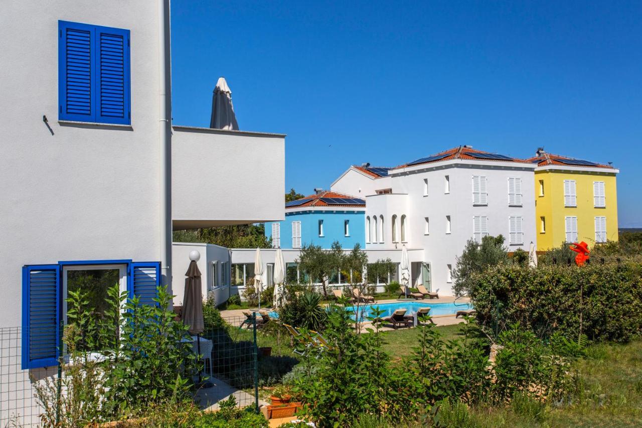Hotel Manora 네레자인 외부 사진