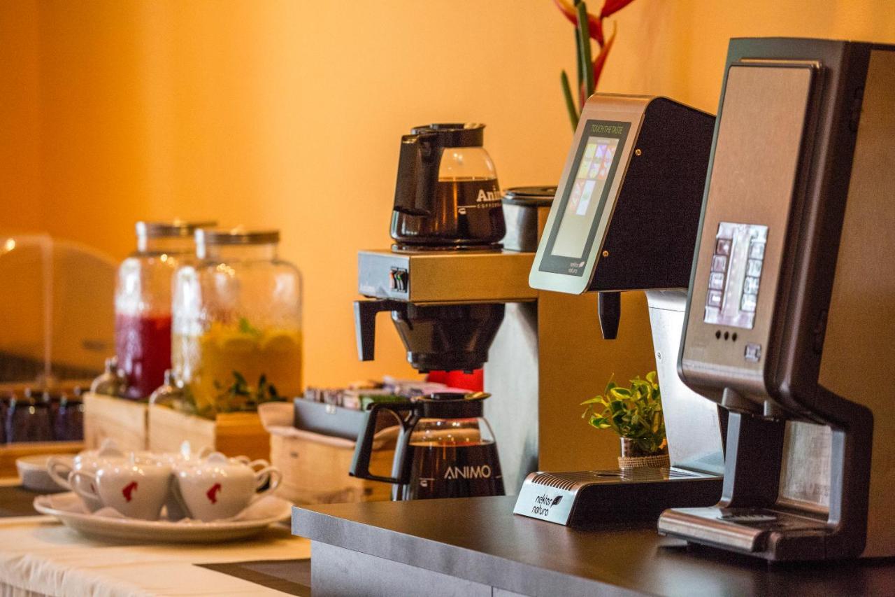 Hotel Manora 네레자인 외부 사진