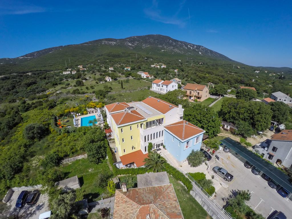 Hotel Manora 네레자인 외부 사진
